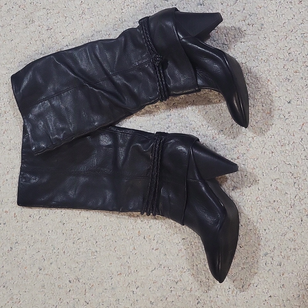 B. Makowsky Black Heeled Boots - Picture 2 of 6